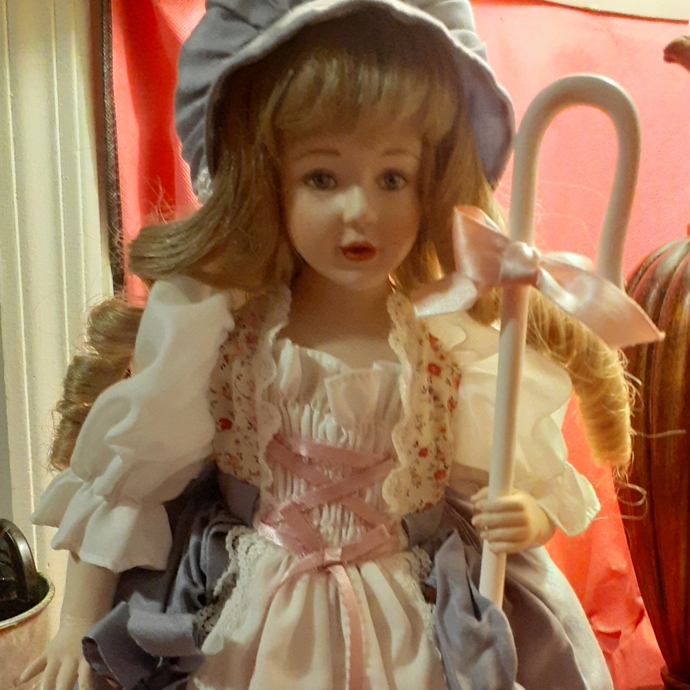 Vintage Franklin Mint Little Bo Peep